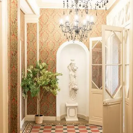 Immeuble L'aristocrate - L'authentique - Bd Carnot アパート